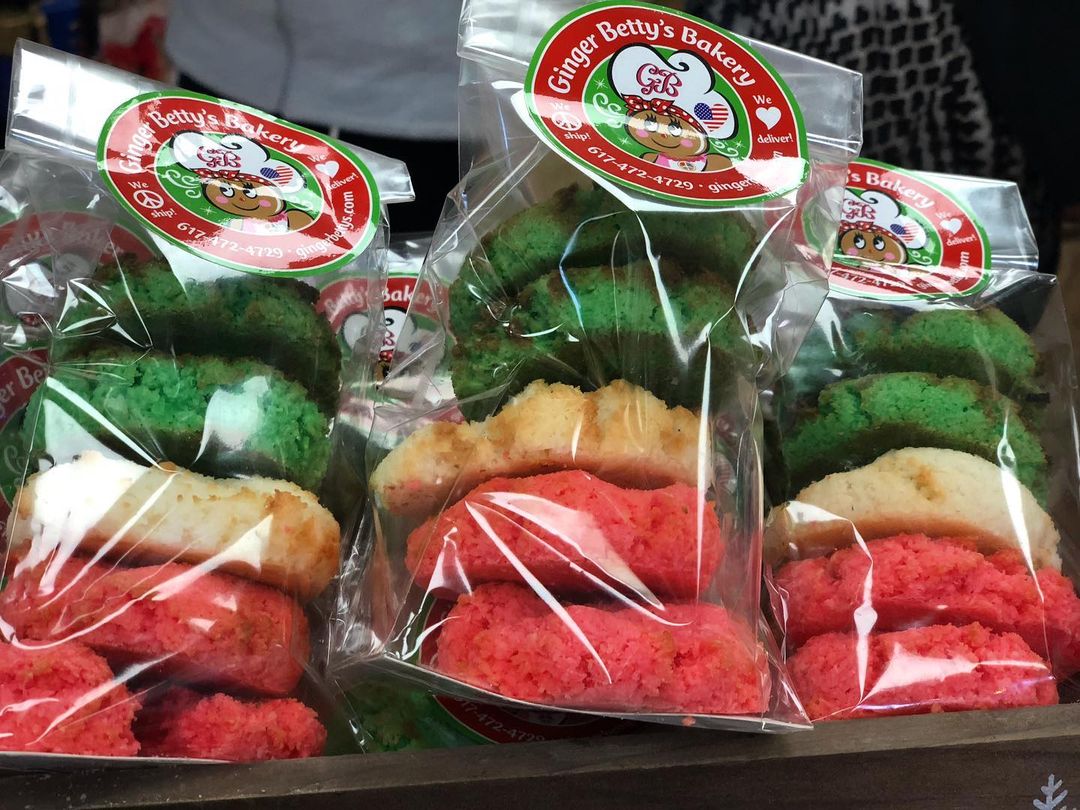 Magical Christmas Macaroons